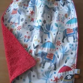 Serviette élastiquée, serviette de, cantine, table, éléphant, éponge, élastique, école, maternelle